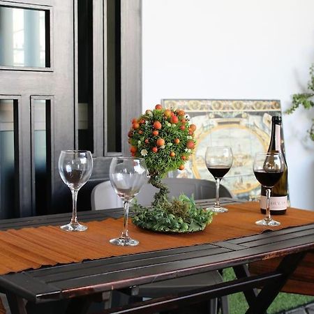 Smarttrip Apartment เซบีญา ภายนอก รูปภาพ