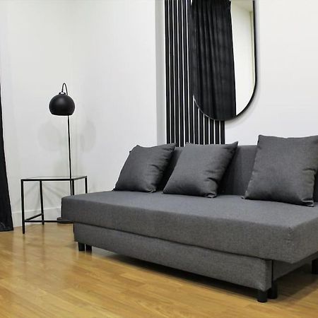 Smarttrip Apartment เซบีญา ภายนอก รูปภาพ