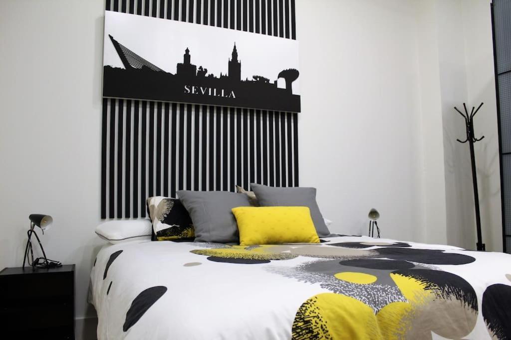 Smarttrip Apartment เซบีญา ภายนอก รูปภาพ