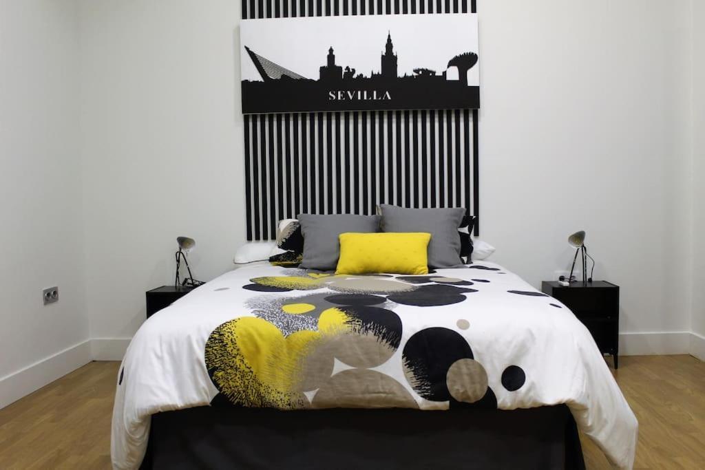 Smarttrip Apartment เซบีญา ภายนอก รูปภาพ