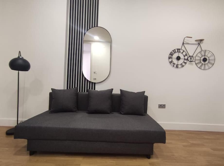 Smarttrip Apartment เซบีญา ภายนอก รูปภาพ